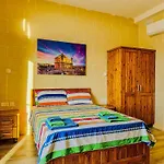 Pitt House Villa